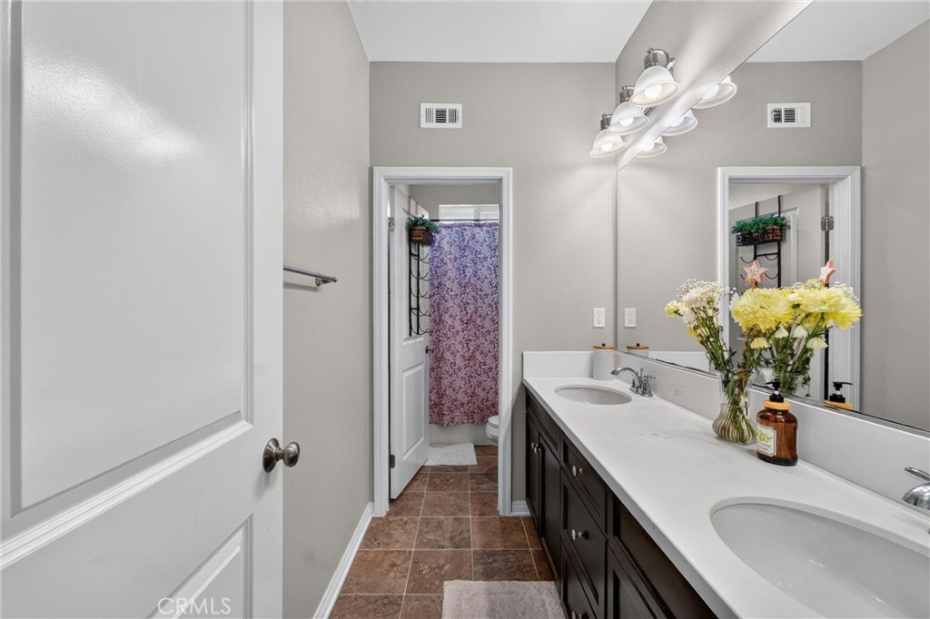 35333 Laurel Tree Court Property Photo 17