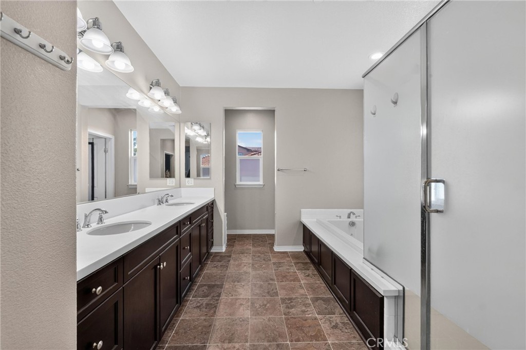 35333 Laurel Tree Court Property Photo 23
