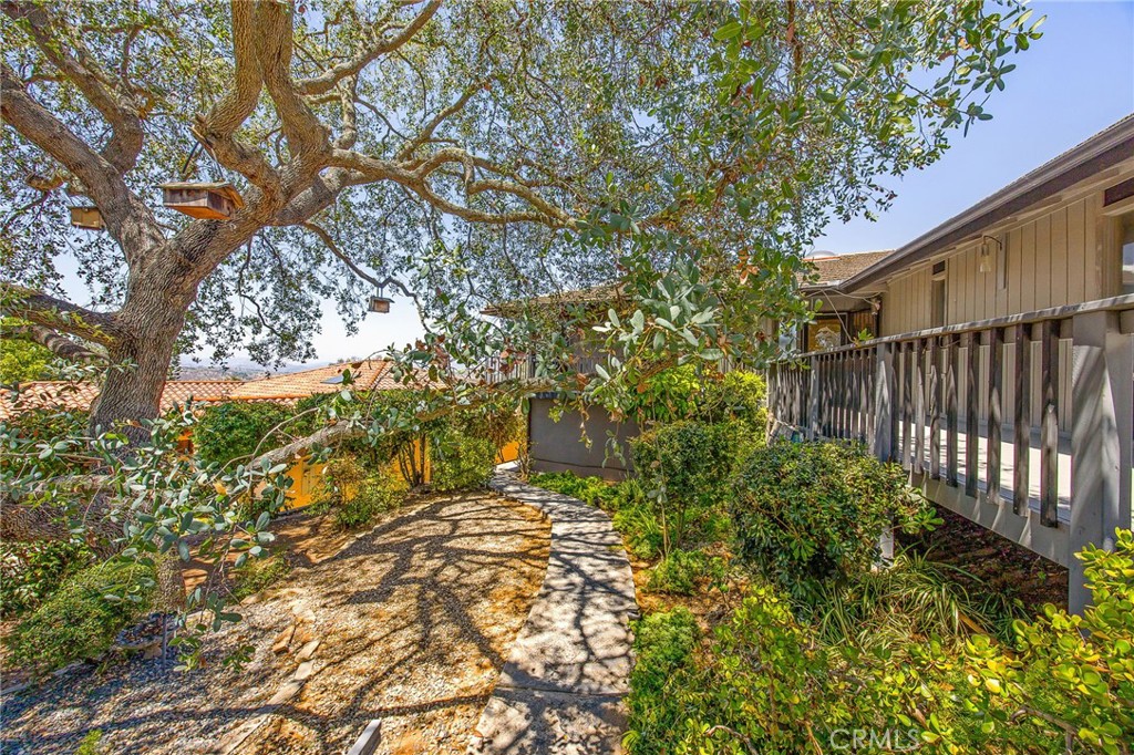 10960 Treeside Lane Property Photo 7