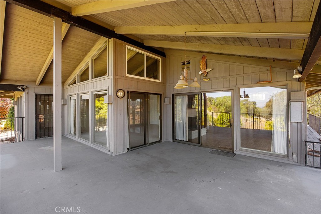 10960 Treeside Lane Property Photo 32