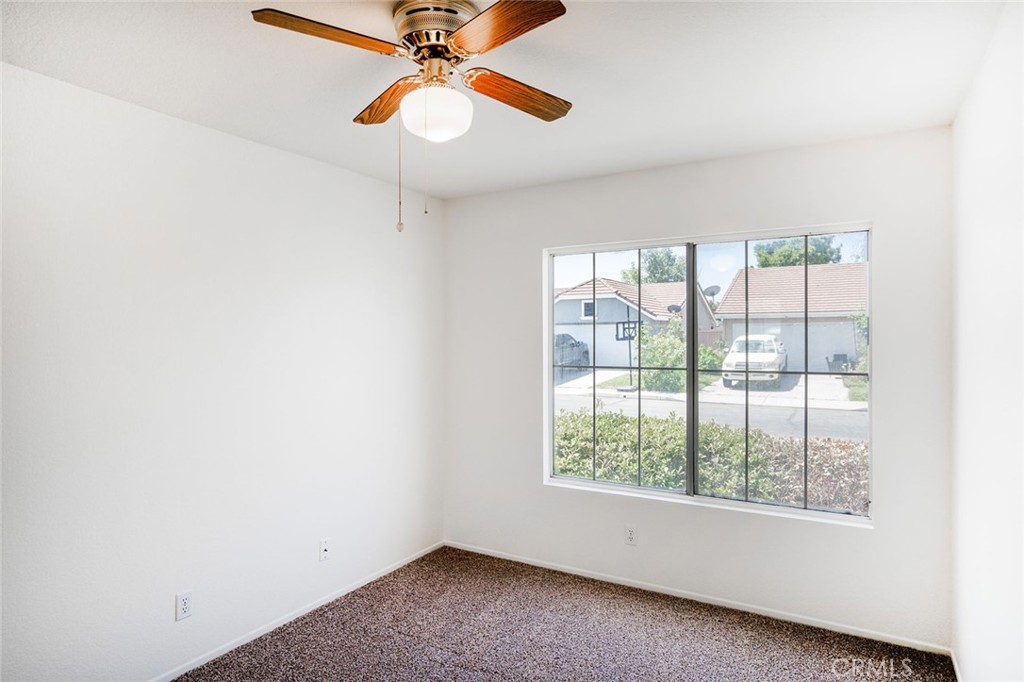 2220 Glenwood Ave Property Photo 23