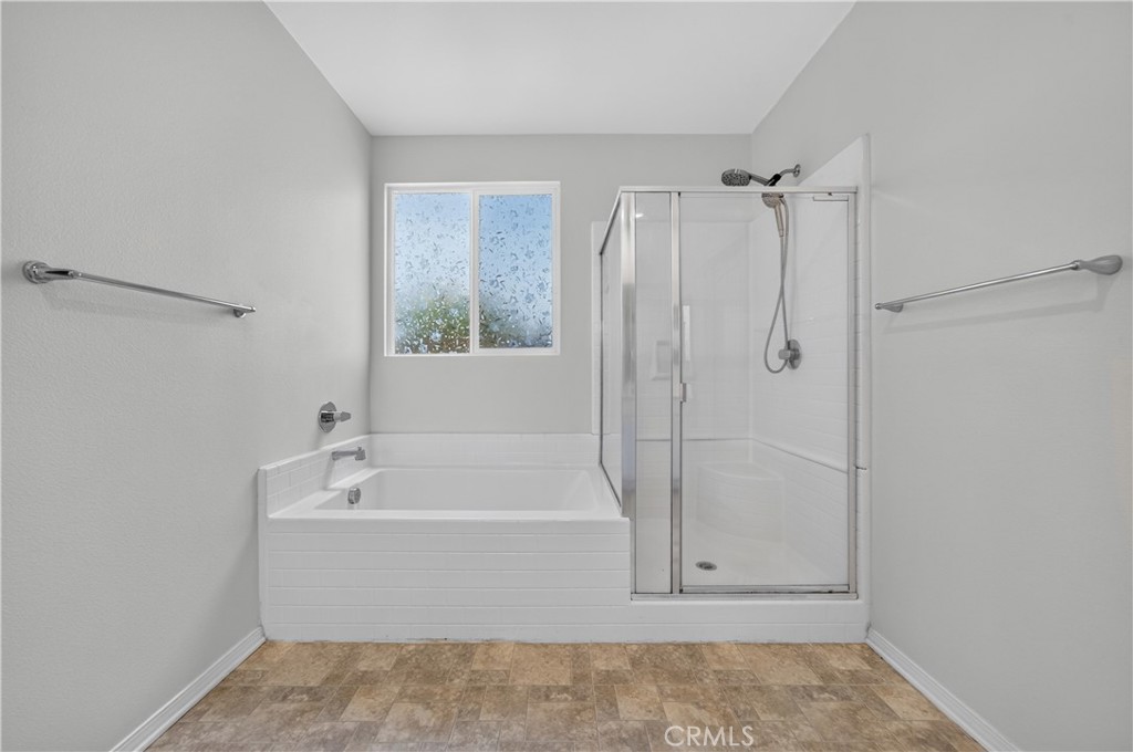 9019 Black Thorn Street Property Photo 25
