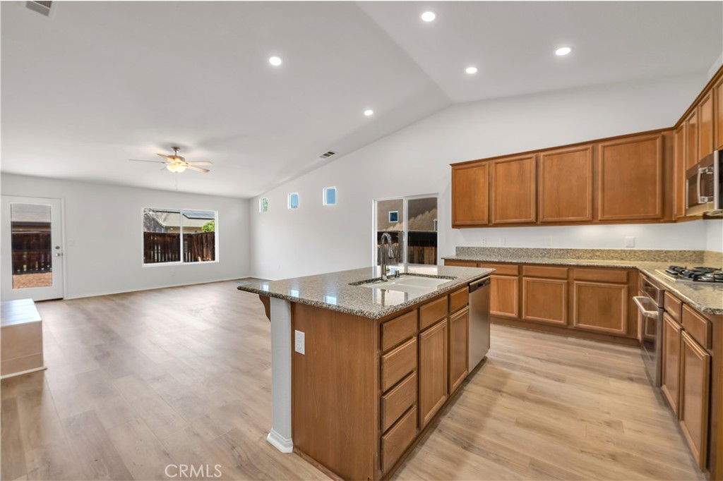 801 Aria Property Photo 7