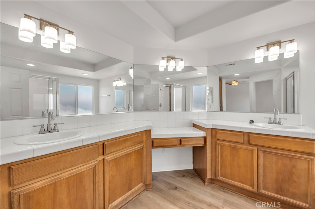 801 Aria Property Photo 12