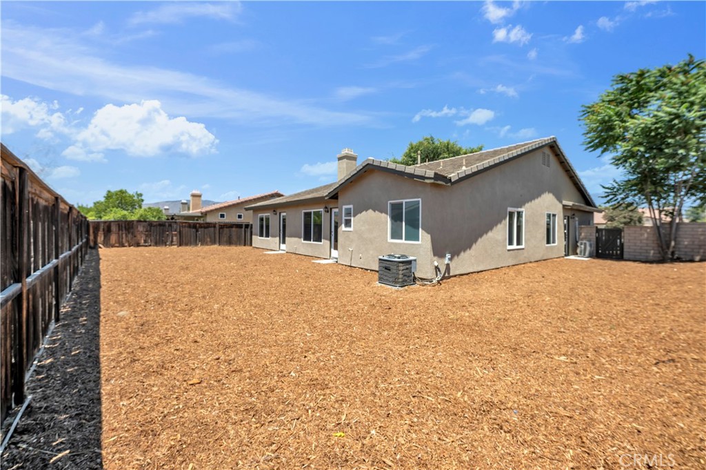 801 Aria Property Photo 21
