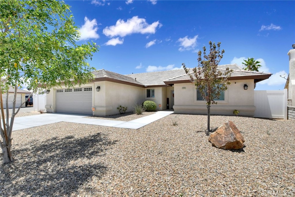 13722 Greenwood Property Photo 3