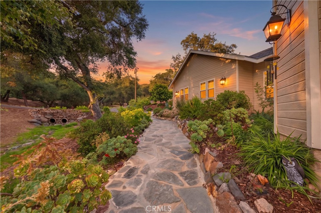 26955 Corte Cristal Property Photo 8