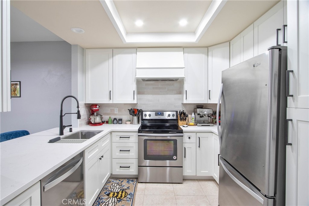 926 Lupine Hills Drive 15 Property Photo 2
