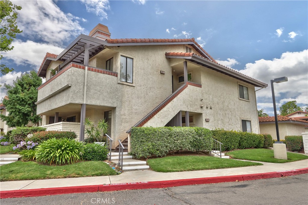 926 Lupine Hills Drive 15 Property Photo 4
