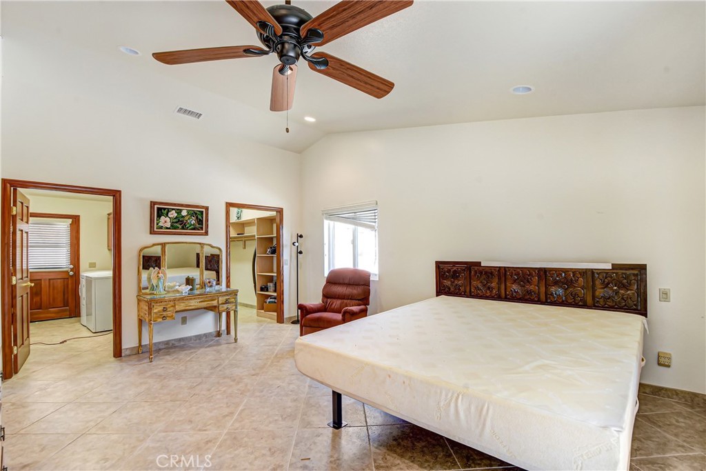 16789 Valley Hi Property Photo 17