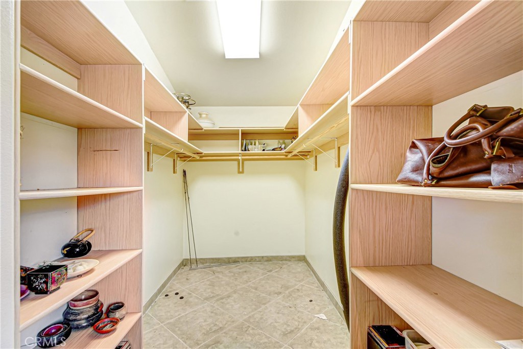16789 Valley Hi Property Photo 18