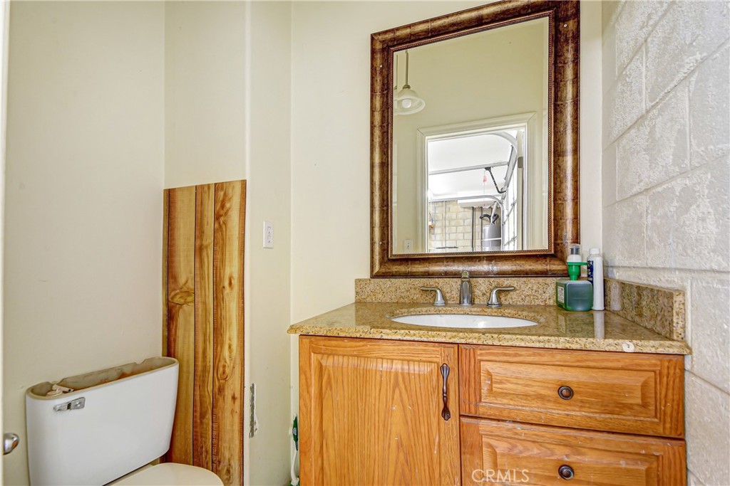 16789 Valley Hi Property Photo 34