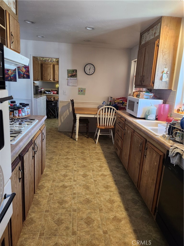 43579 Walden Way Property Photo 5
