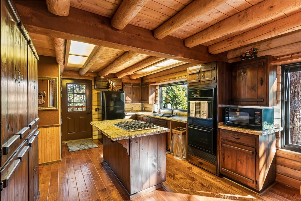 26638 Lake Forest Property Photo 31