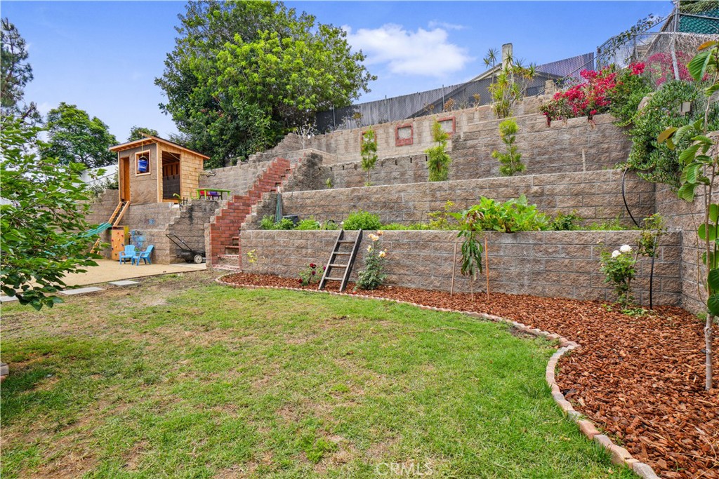 1455 Darwin Property Photo 26