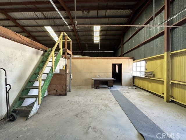 601 S Lovekin Boulevard Property Photo 11