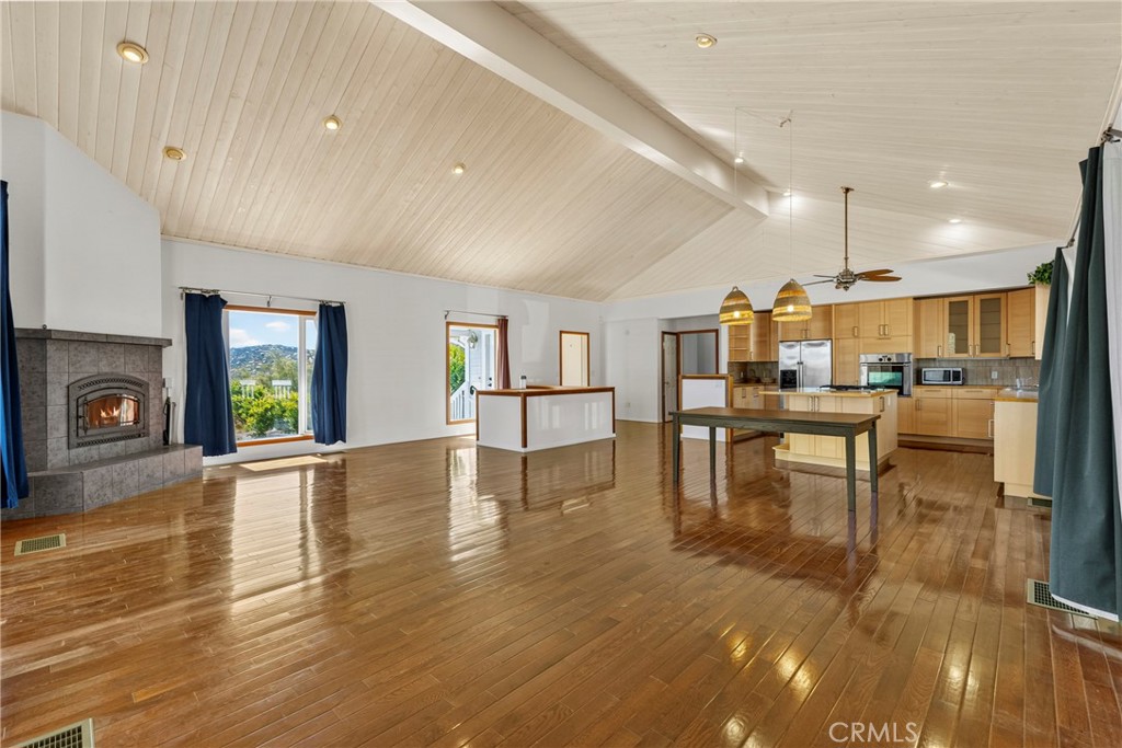 39195 Leathers Property Photo 3