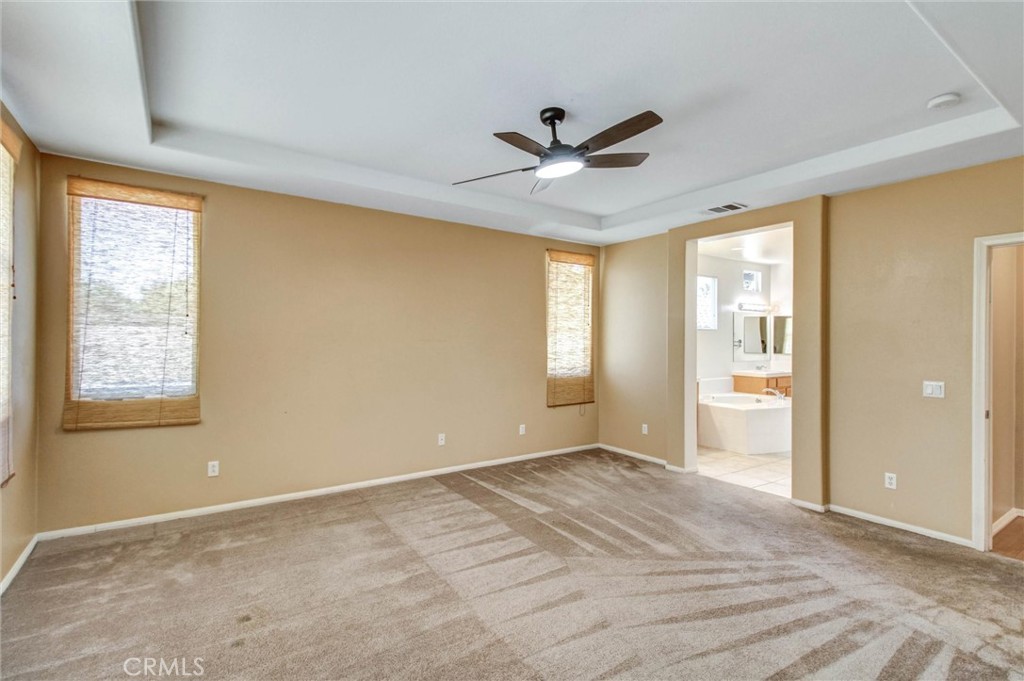 29098 Parkhill Court Property Photo 7