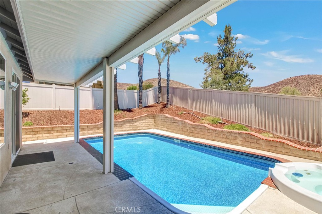 29098 Parkhill Court Property Photo 19