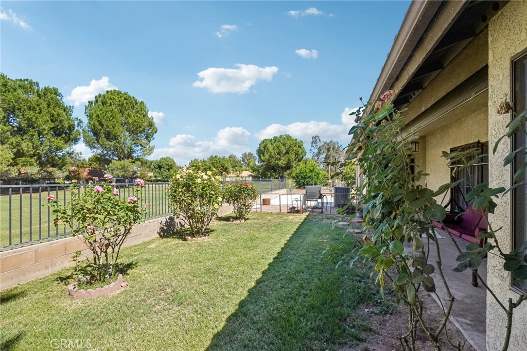 2534 Beech Tree Street Property Photo 15