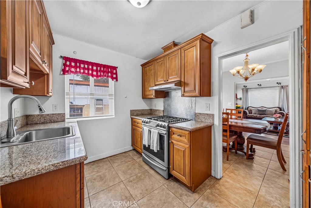 19 Balsam Property Photo 17