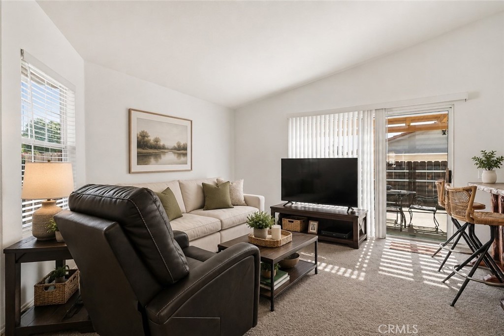 28099 Calle Casera Property Photo 7