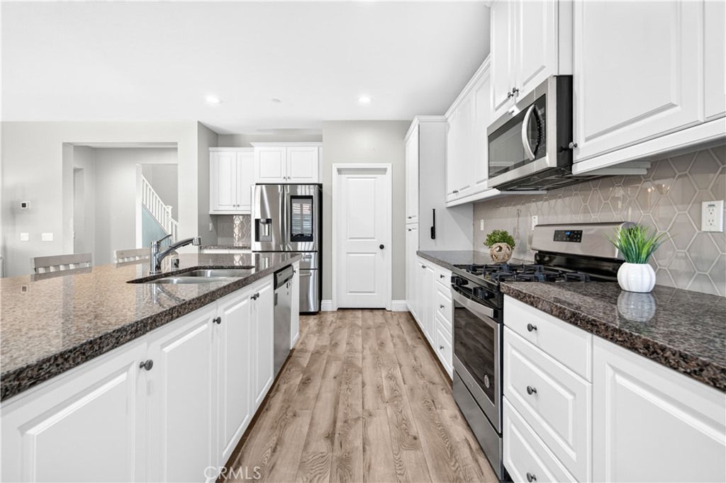 30598 Cricket Road Property Photo 4