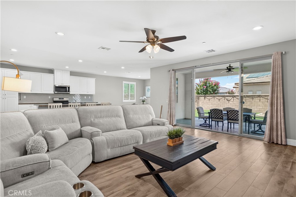 30598 Cricket Road Property Photo 14