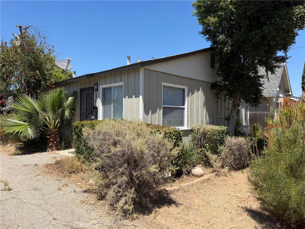 17615 Kingsbury Property Photo 8