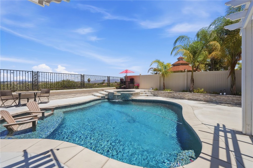 33000 Sotelo Property Photo 1