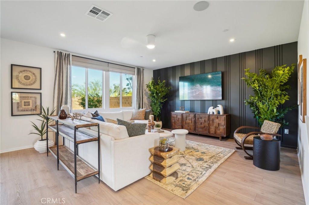 104 Via Palermo Property Photo 4