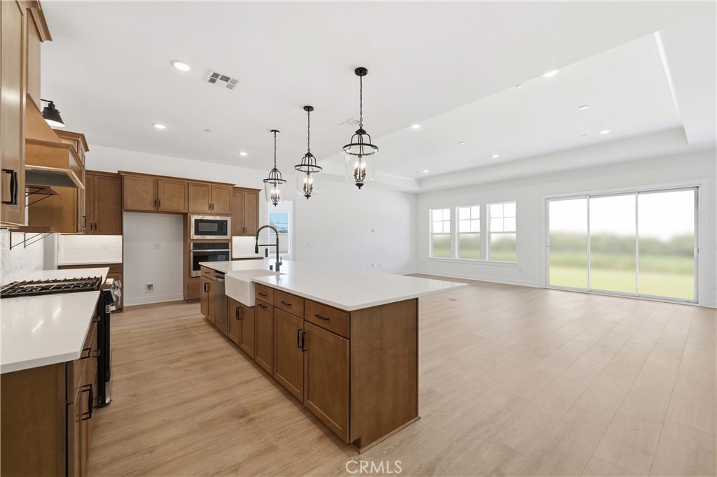 7168 Doheny Court Property Photo 4