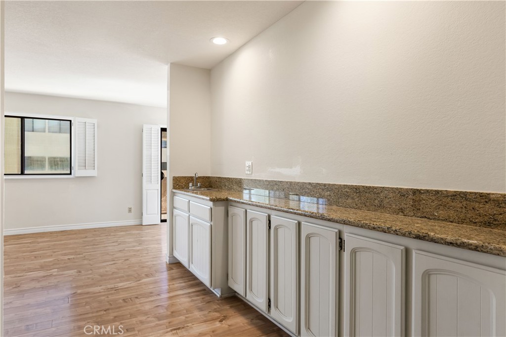 12300 Montecito Road 25 Property Photo 10