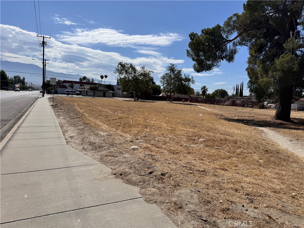 467 S Hewitt Property Photo 18