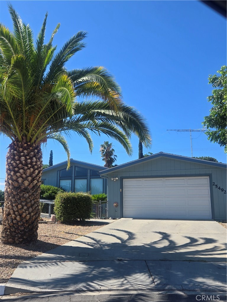 25492 Browca Property Photo 1
