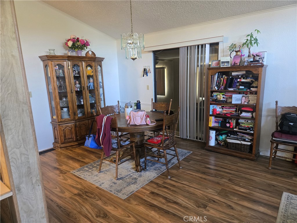 25492 Browca Property Photo 4