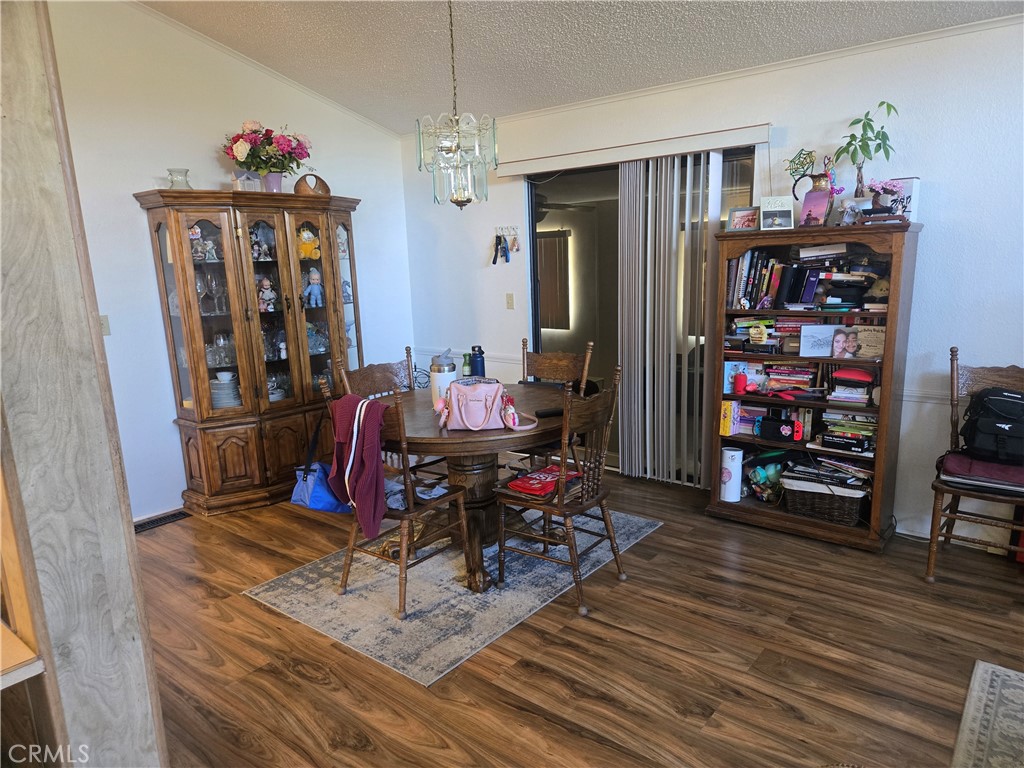25492 Browca Property Photo 4