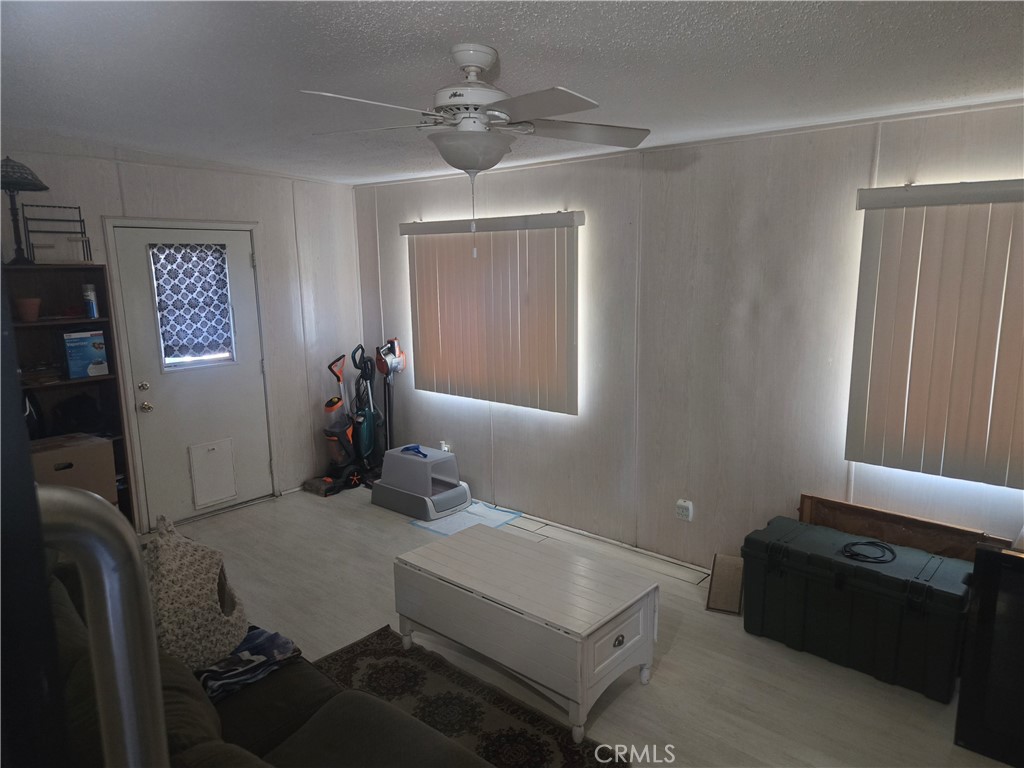 25492 Browca Property Photo 10