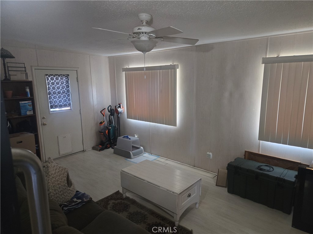 25492 Browca Property Photo 10