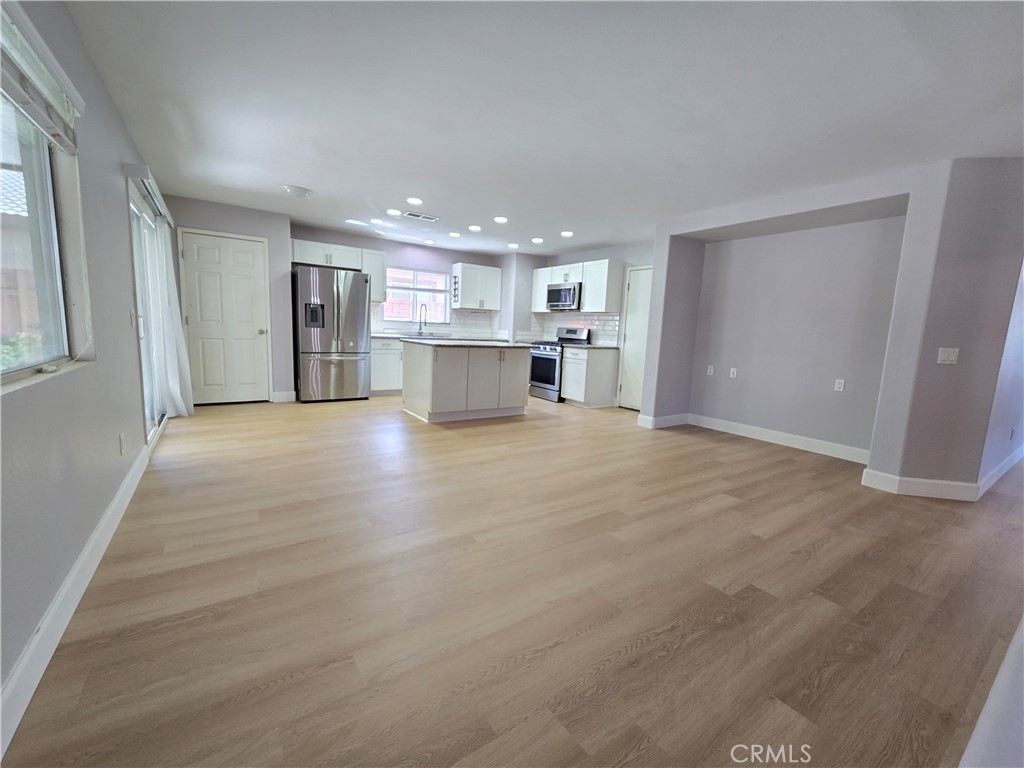 30532 Pine Creek Property Photo 5