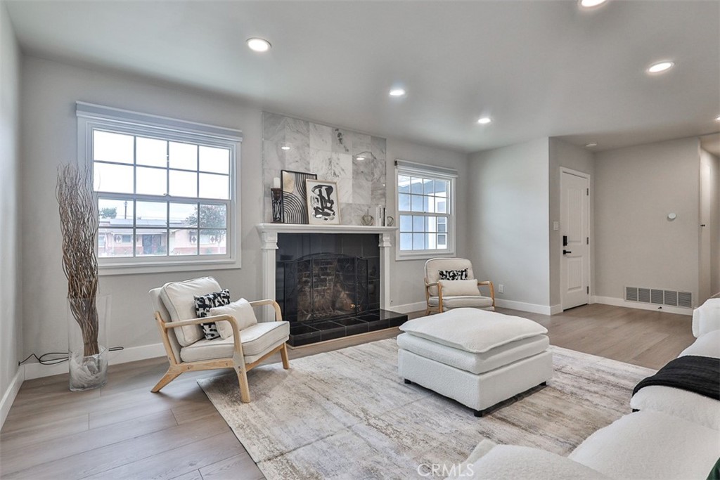 15032 Denley Property Photo 4