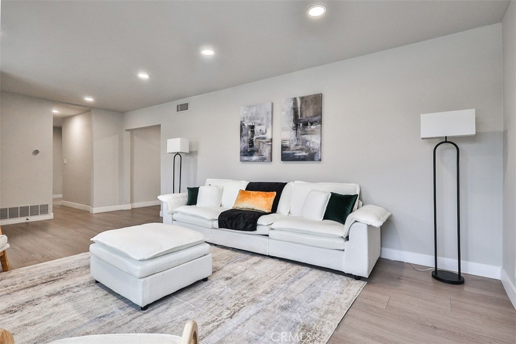 15032 Denley Property Photo 5