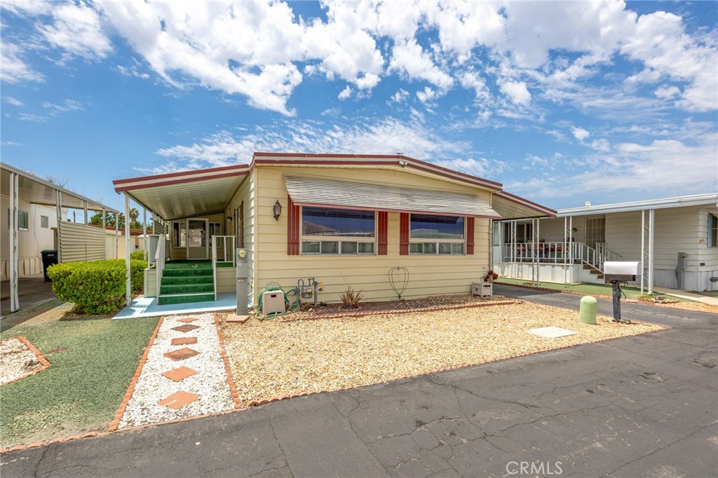43531 E Acacia 69 Property Photo 25