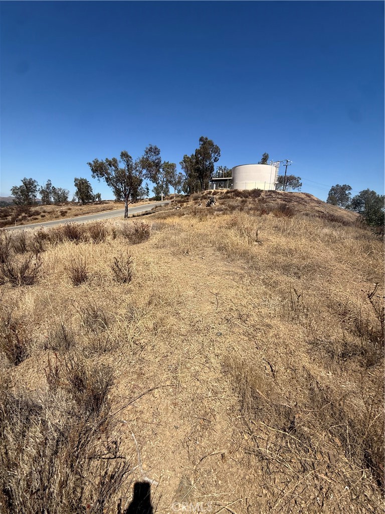 0 Skyline Property Photo 2