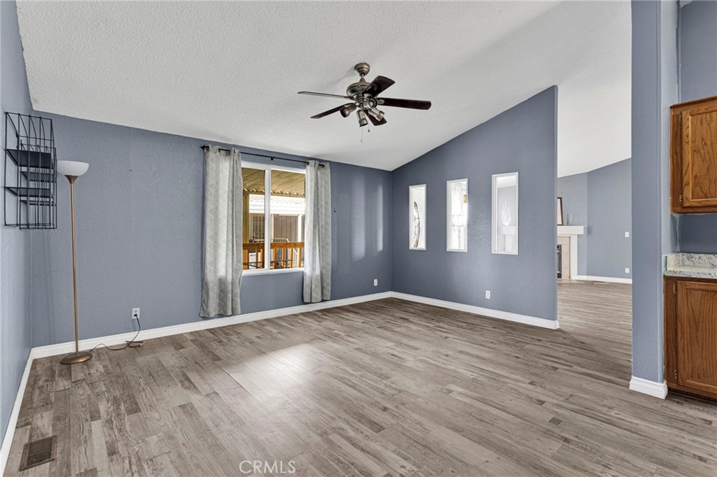 20843 Waalew Rd C6 Property Photo 17