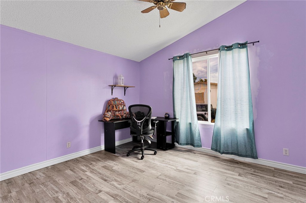 20843 Waalew Rd C6 Property Photo 19