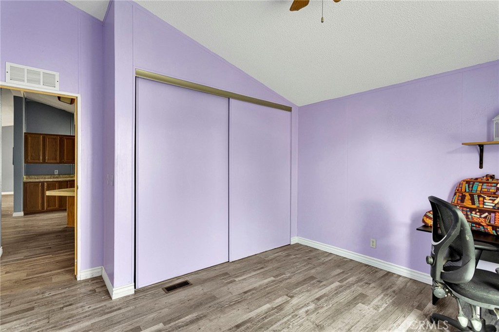20843 Waalew Rd C6 Property Photo 20