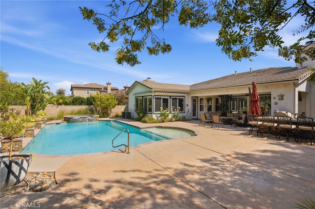 22976 Banbury Court Property Photo 3