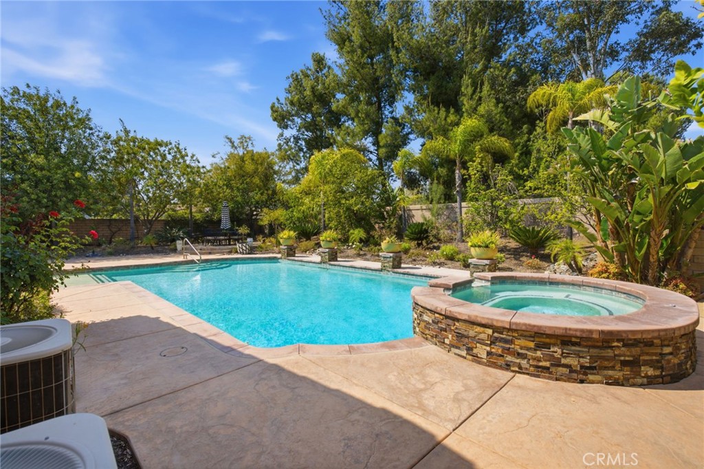 22976 Banbury Court Property Photo 4