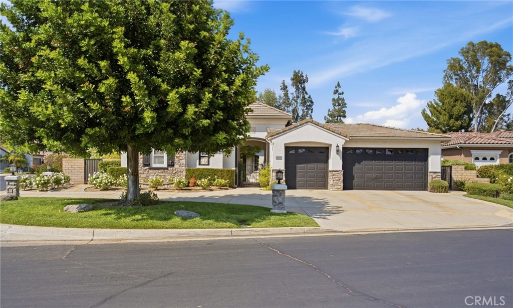 22976 Banbury Court Property Photo 13